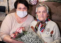 Ветеран Великой Отечественной войны и труда Нина Романовна Фрукалова отметила 90-летний юбилей